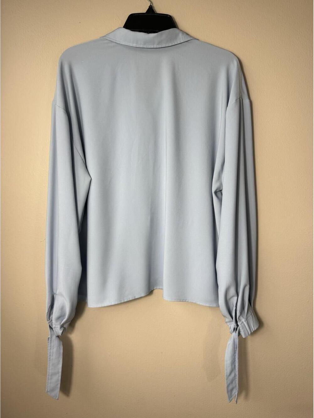 Rachel Zoe Shirt Womens Size L Light Blue Button Down Long Sleeve - Picture 3 of 9